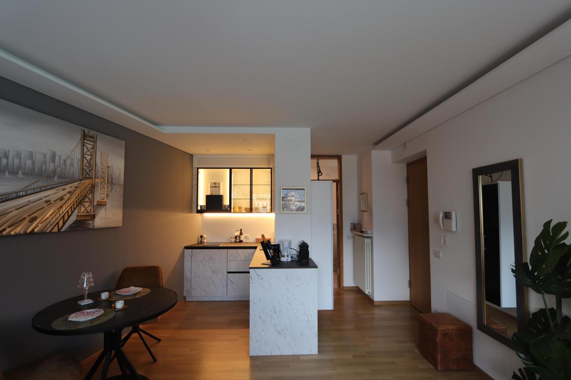 Ausblick Kleinjuwel Mit Panoramablick + Garage Διαμέρισμα Μεράνο Εξωτερικό φωτογραφία