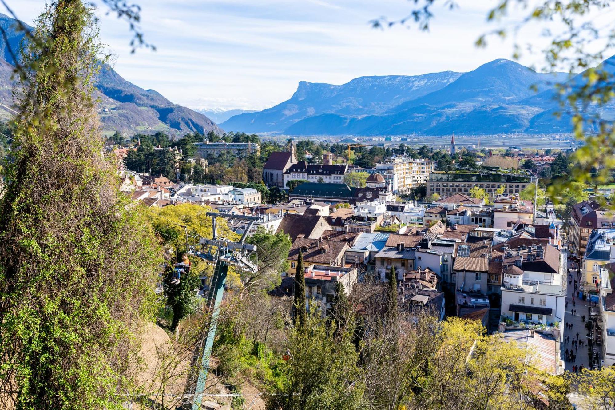 Ausblick Kleinjuwel Mit Panoramablick + Garage Διαμέρισμα Μεράνο Εξωτερικό φωτογραφία
